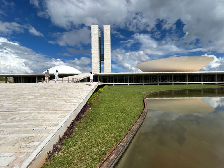 Congresso Nacional em Brasília com sua arquitetura moderna